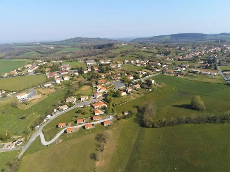 Les Chalets D Hermine Montredon-Labessonnié 0*,